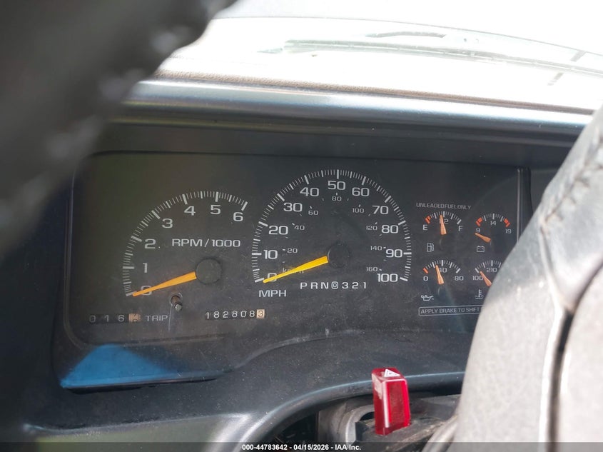 1996 Chevrolet Tahoe K1500 VIN: 1GNEK13RXTJ425800 Lot: 44783642