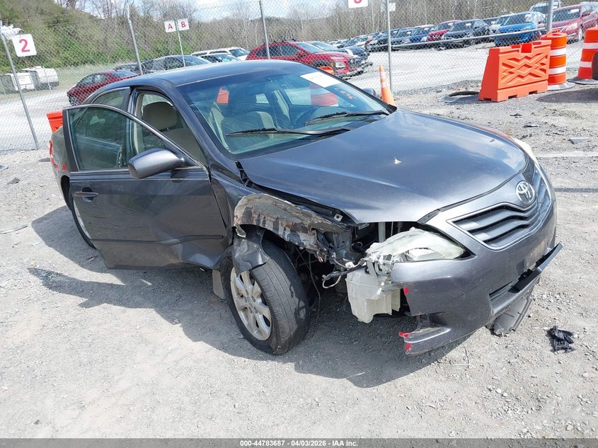2011 Toyota Camry Le