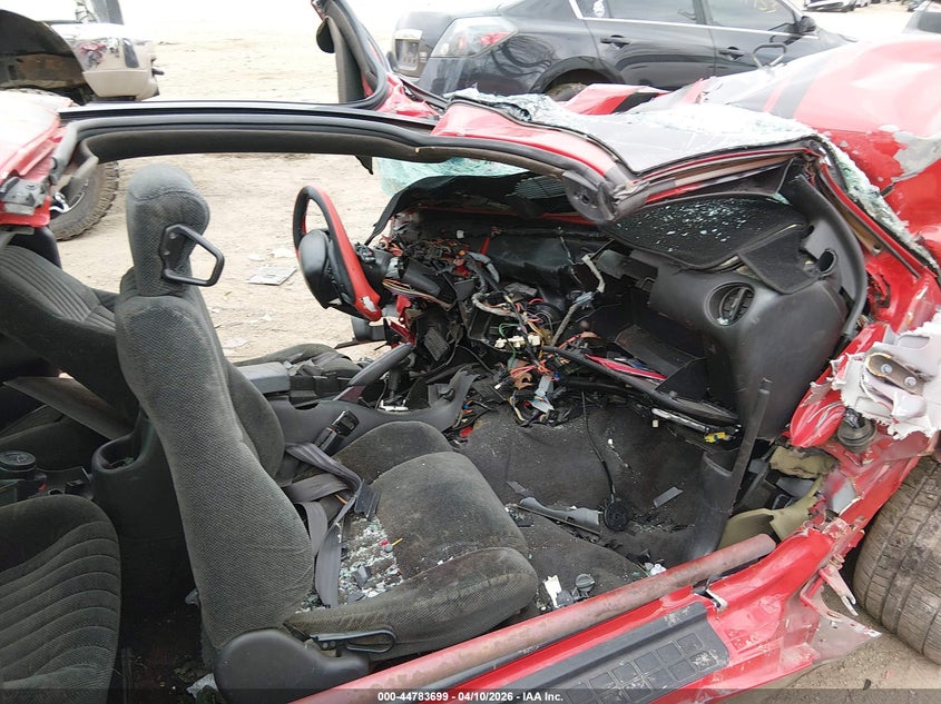 2002 PONTIAC FIREBIRD auction photo 5