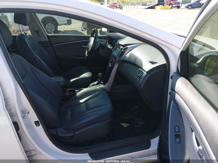 2014 Hyundai Elantra Gt Base W/Blue