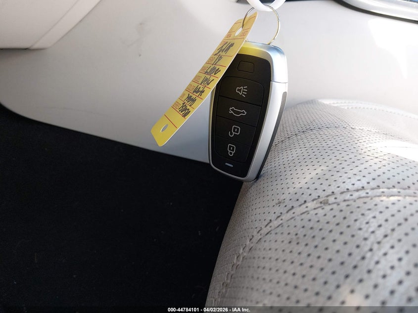 2018 Land Rover Range Rover Velar D180 Se R-Dynamic VIN: SALYL2RN8JA756510 Lot: 44784101