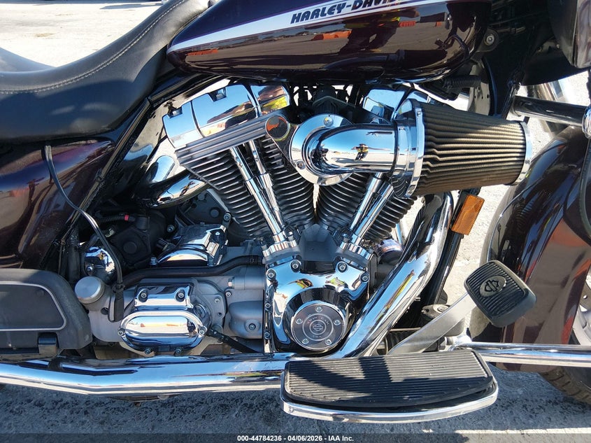 2006 Harley-Davidson Fltri VIN: 1HD1FSW156Y615182 Lot: 44784236