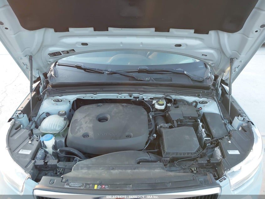 2019 Volvo Xc40 T5 Momentum VIN: YV4162UK3K2127372 Lot: 44784310