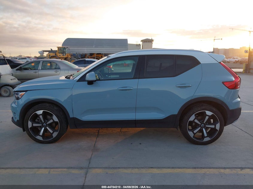 2019 Volvo Xc40 T5 Momentum VIN: YV4162UK3K2127372 Lot: 44784310
