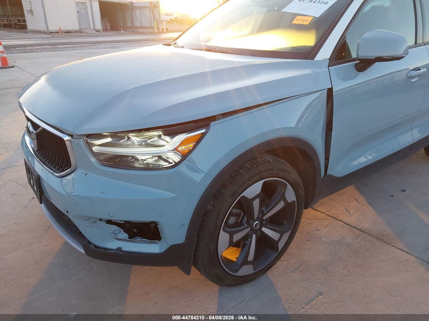 2019 Volvo Xc40 T5 Momentum VIN: YV4162UK3K2127372 Lot: 44784310