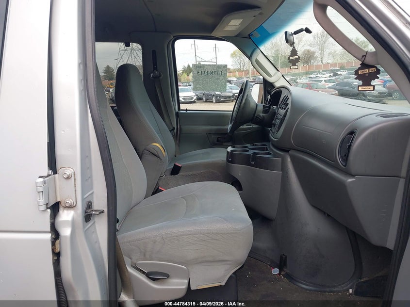 2008 Ford E-350 Super Duty Xl/Xlt