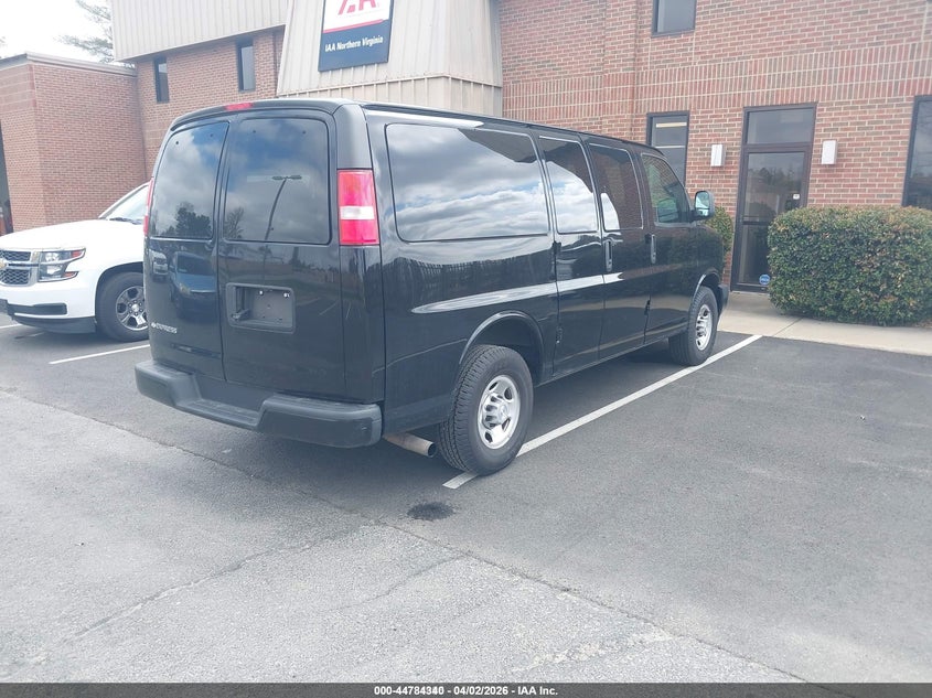2018 Chevrolet Express 2500 Ls