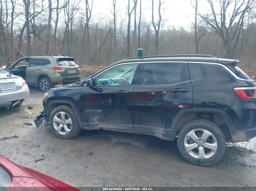 3C4NJDBB0LT138590 2020 Jeep Compass 2.4 Latitude 4X4 black