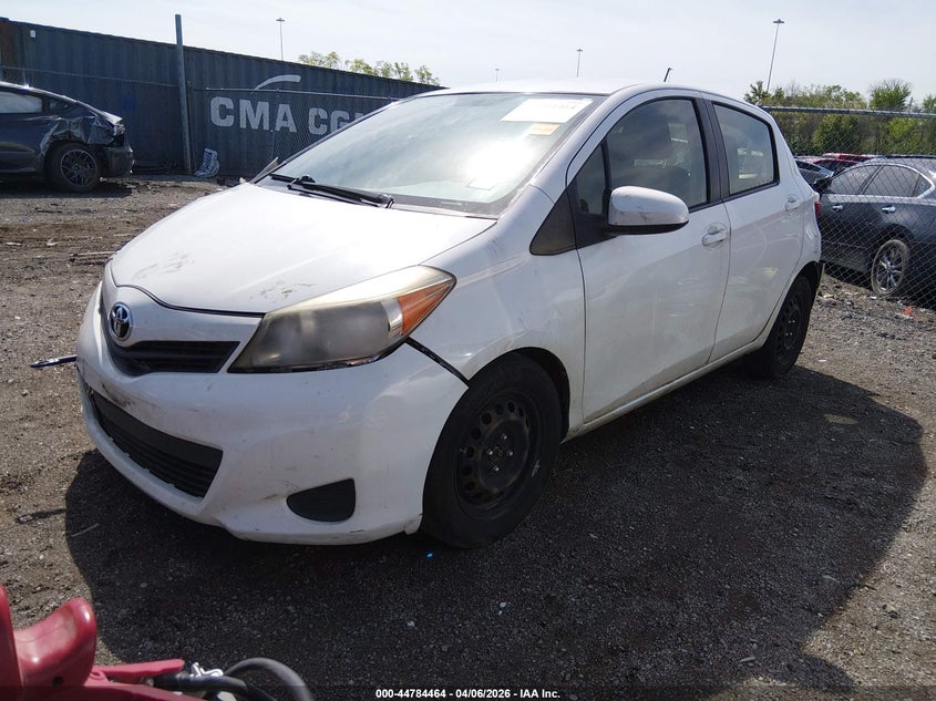 2013 Toyota Yaris Le