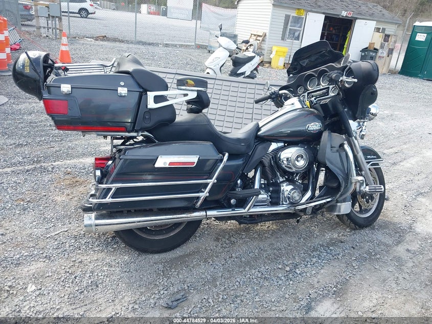 2008 Harley-Davidson Flhtcui VIN: 1HD1FC4178Y709334 Lot: 44784529