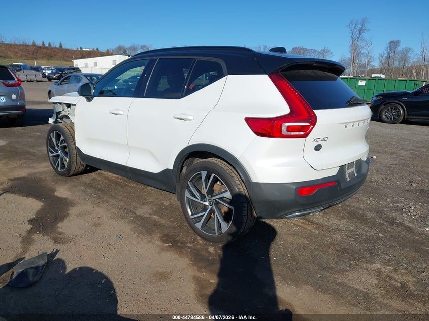 2020 Volvo Xc40 T5 R-Design