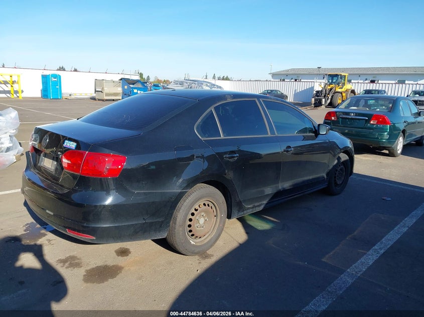 2013 VOLKSWAGEN JETTA auction photo 4