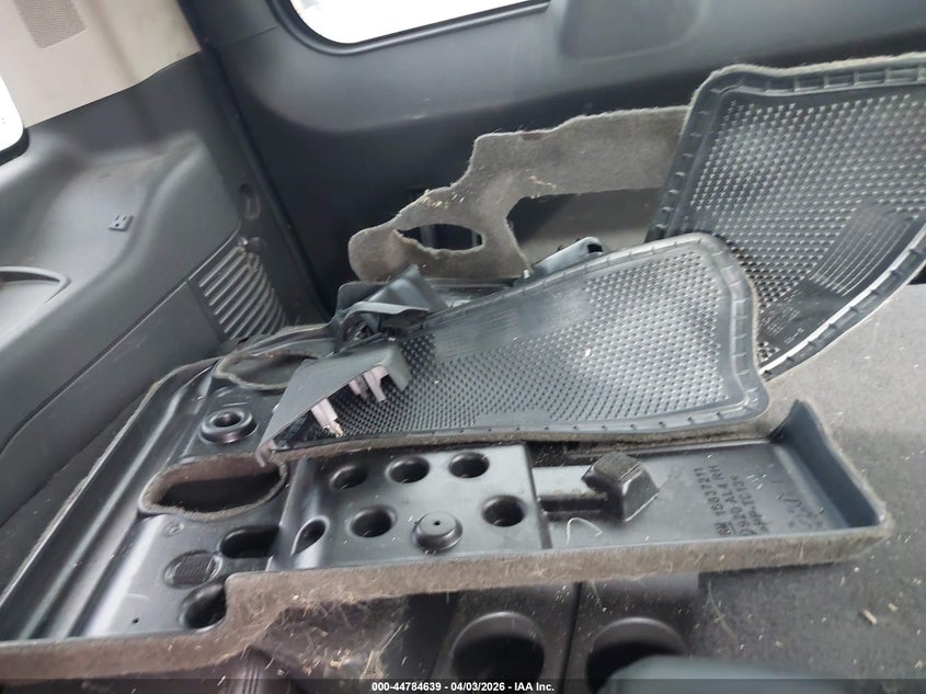 2008 GMC Yukon Slt VIN: 1GKFC13048R140910 Lot: 44784639