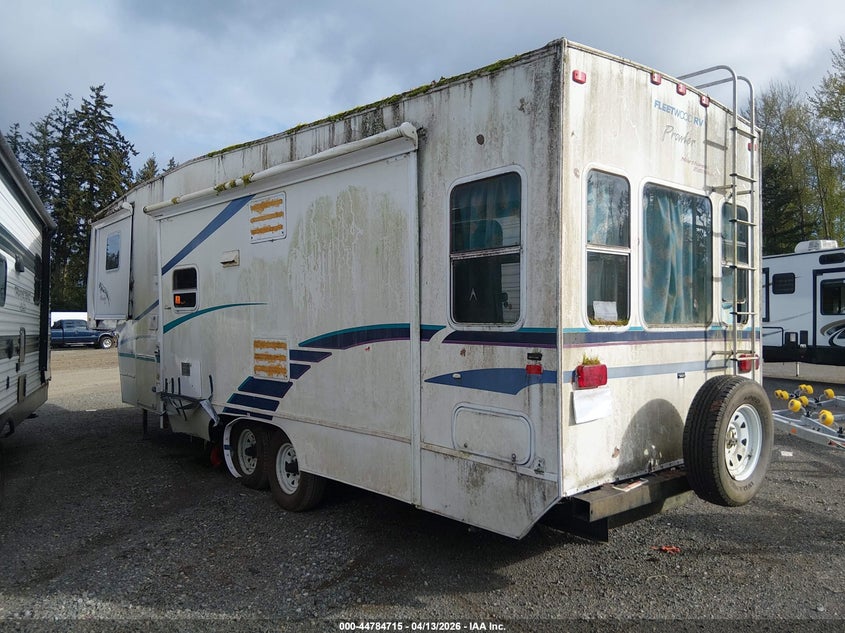 2001 Fleetwood Prowler Series M-32-