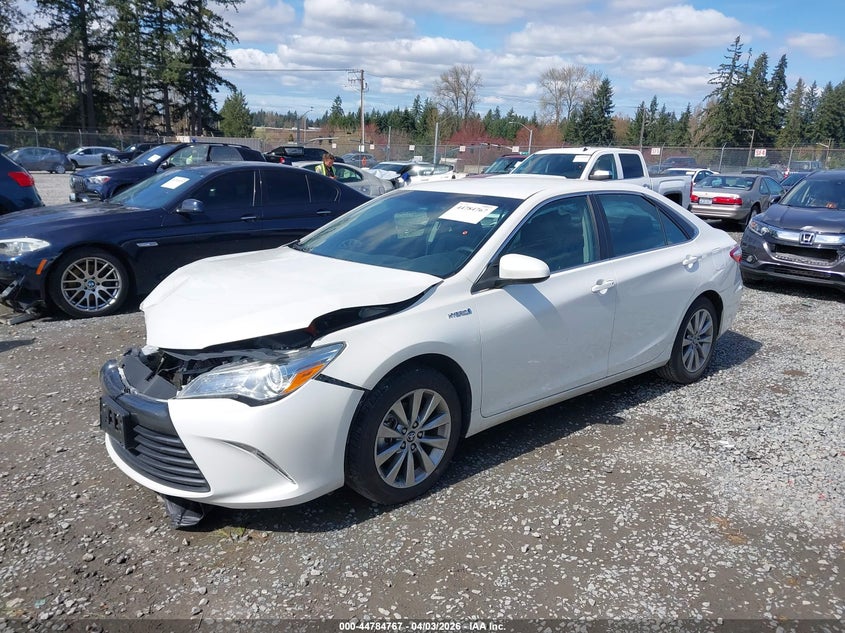 2015 Toyota Camry Hybrid Xle