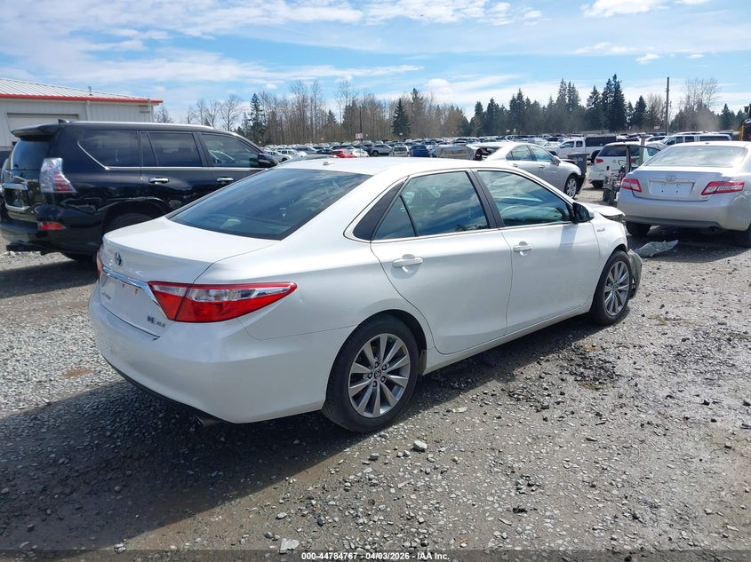 2015 Toyota Camry Hybrid Xle