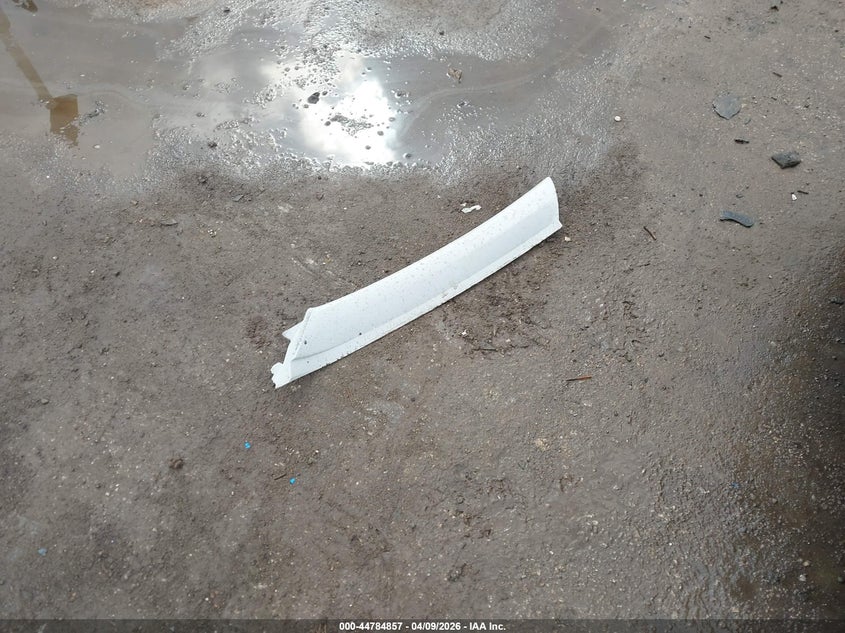 2003 Toyota Matrix Standard VIN: 2T1KR32E23C060574 Lot: 44784857