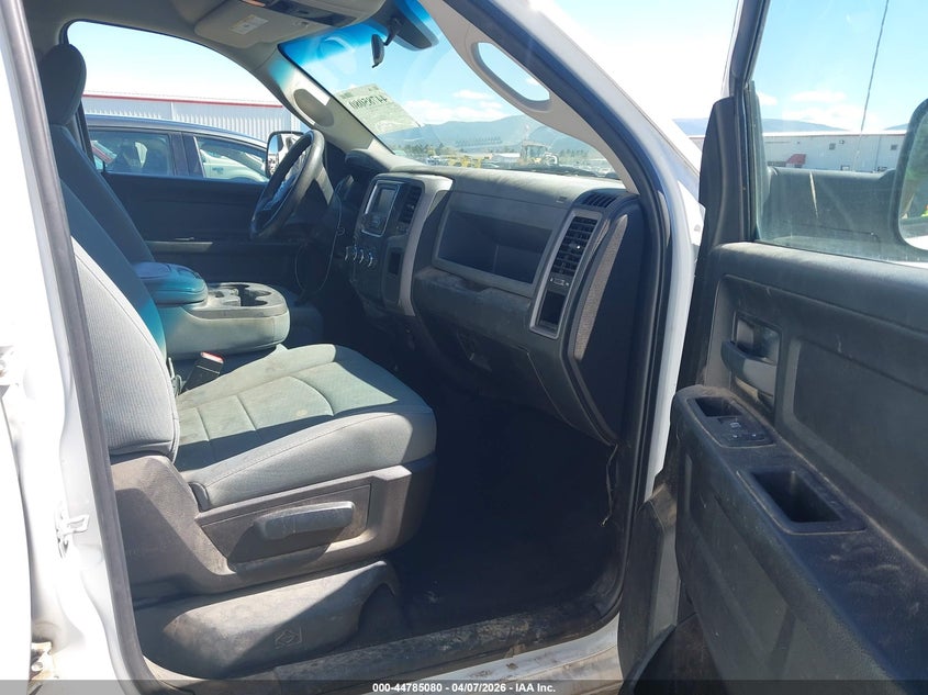 2019 Ram 1500 Classic Tradesman 4X4 6'4 Box