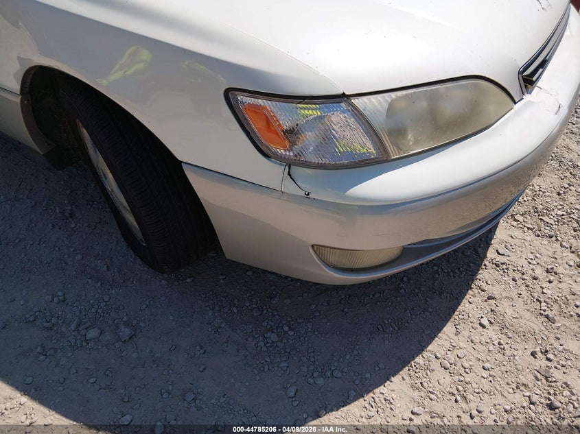 1998 Lexus Es 300 VIN: JT8BF28G3W5035713 Lot: 44785206