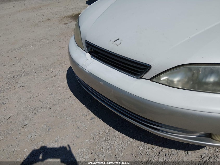 1998 Lexus Es 300 VIN: JT8BF28G3W5035713 Lot: 44785206