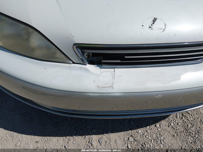 1998 Lexus Es 300 VIN: JT8BF28G3W5035713 Lot: 44785206