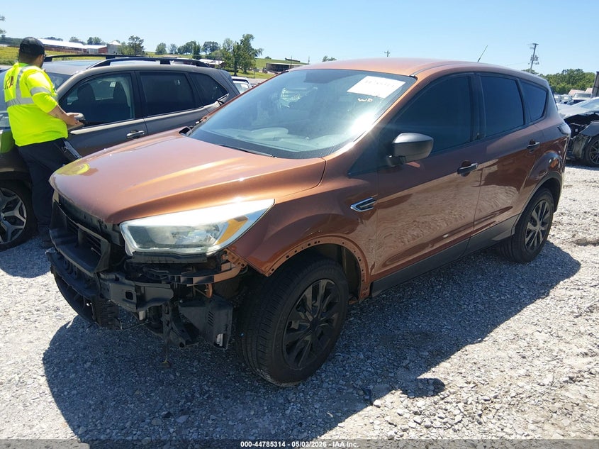 2017 Ford Escape S 1FMCU0F76HUA27578 photo 1