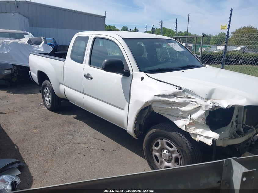 2015 TOYOTA TACOMA
