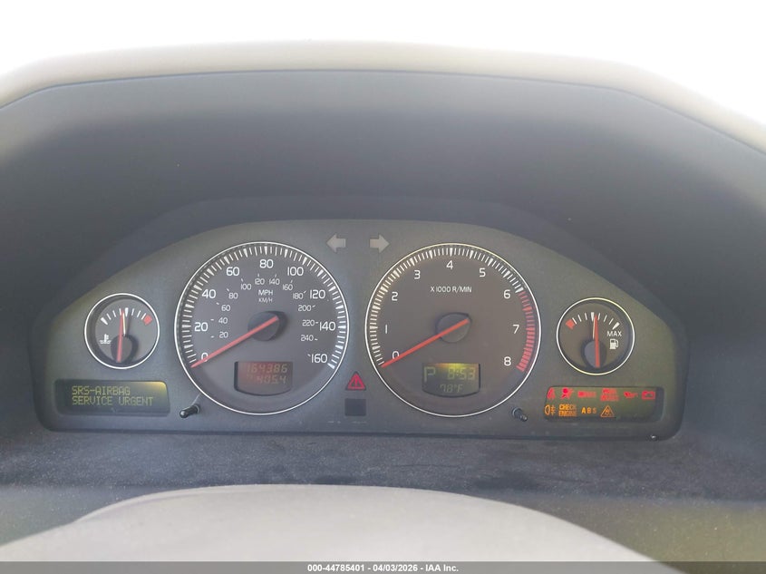 2004 Volvo V70 2.5T VIN: YV1SW59V042421188 Lot: 44785401