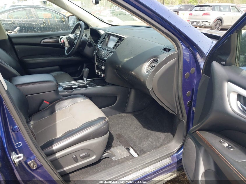 2019 Nissan Pathfinder Sl