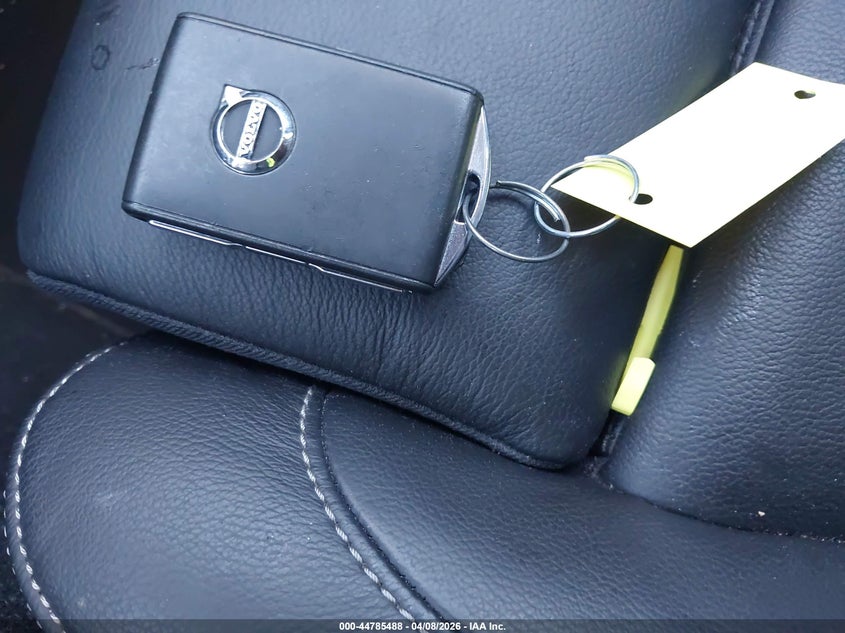 2023 Volvo Xc40 B5 Plus Bright Theme VIN: YV4L12UN4P2929308 Lot: 44785488