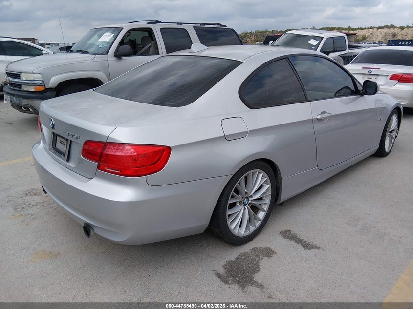 2011 BMW 335I