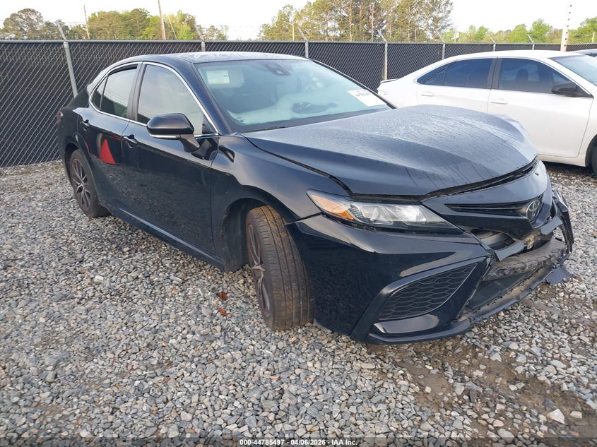2022 TOYOTA CAMRY SE/SE NIGHT SHADE