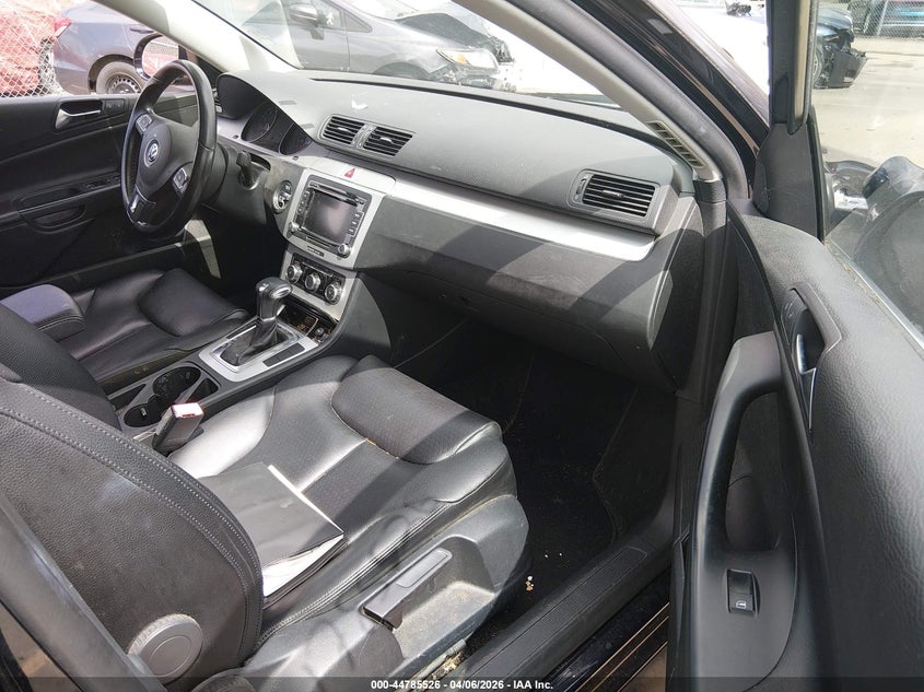 2010 Volkswagen Passat Komfort