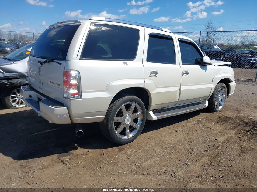 2003 Cadillac Escalade Standard