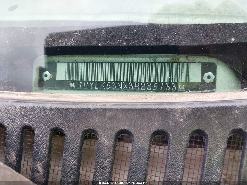 2003 Cadillac Escalade Standard VIN: 1GYEK63NX3R285133 Lot: 44785537