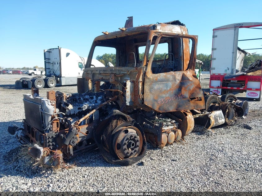 4V4NC9EG7JN996901 2018 Volvo Vnl photo 1