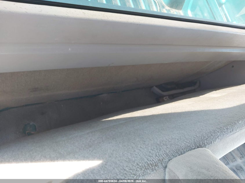 1993 GMC Sierra VIN: 1GTDC14K2P7518126 Lot: 44785624