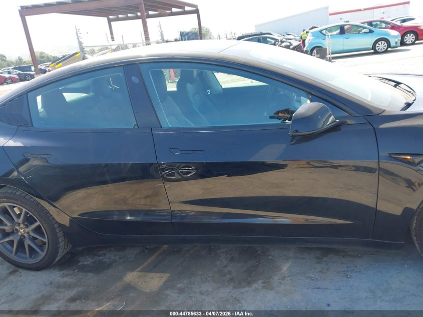 2020 Tesla Model 3 black Lot 111044785633 Vin 5YJ3E1EA2LF611272