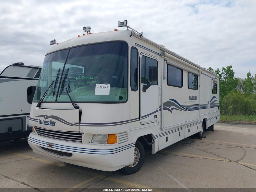 1997 FORD F530 auction photo 2