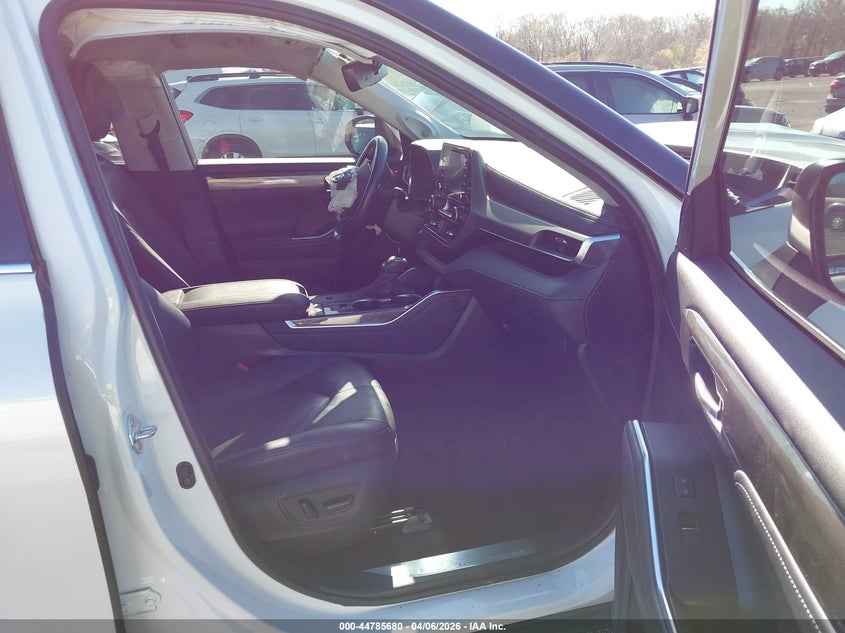 2020 Toyota Highlander Hybrid Limited