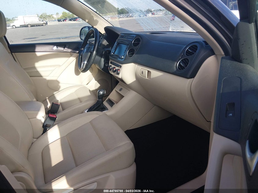 2015 Volkswagen Tiguan Se