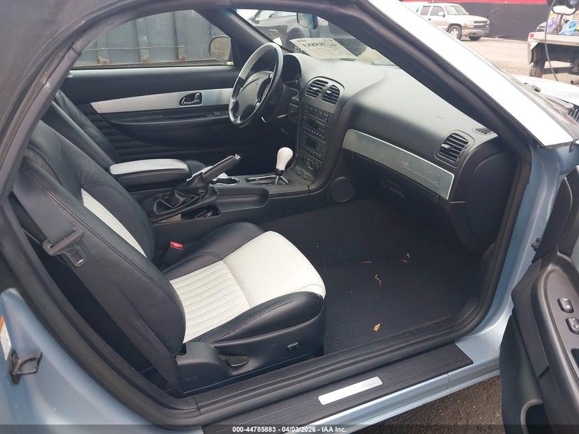 2004 Ford Thunderbird