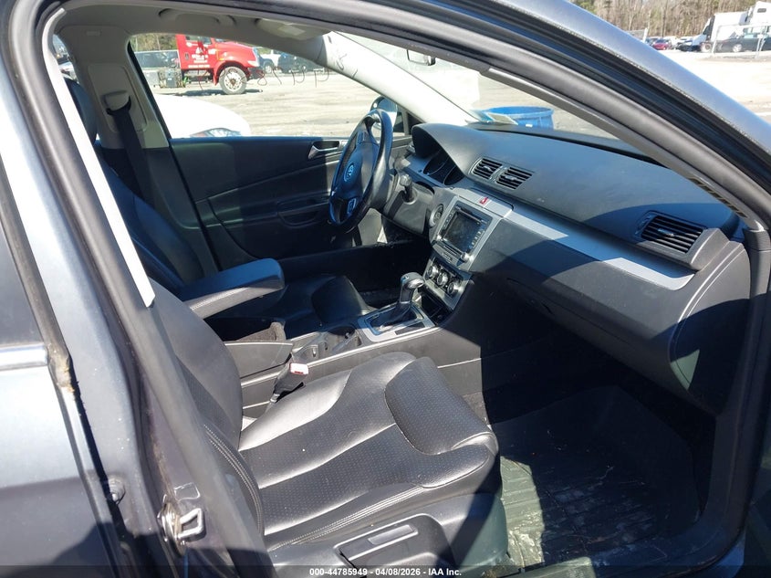 2010 Volkswagen Passat Komfort