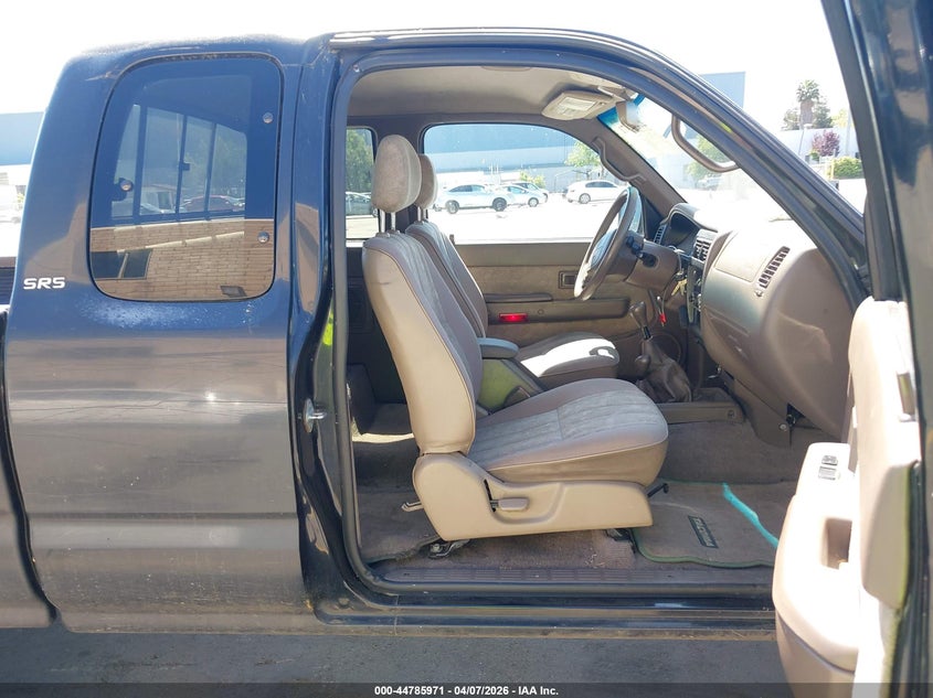 2000 Toyota Tacoma Base V6