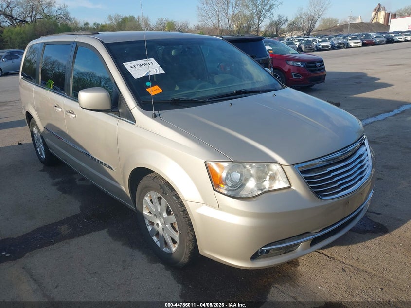 2013 Chrysler Town & Country Touring