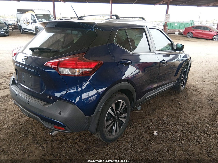 2020 Nissan Kicks Sr Xtronic Cvt