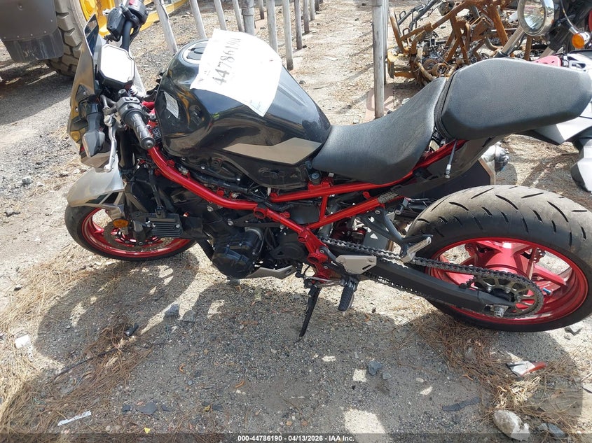 2023 Kawasaki Zr900 F VIN: ML5ZRDF12PDA62679 Lot: 44786190