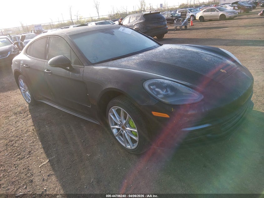 2017 Porsche Panamera 4