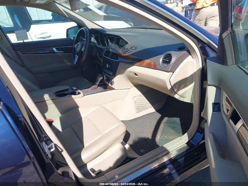 2014 Mercedes-Benz C 250 Sport