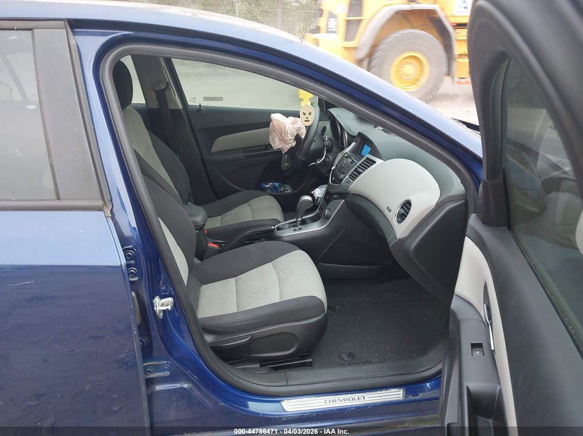 2013 Chevrolet Cruze Ls Auto